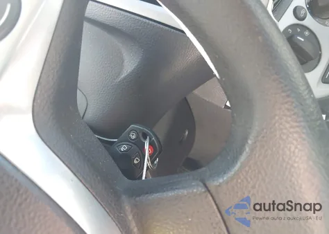 2014 Ford Focus Se z USA, uszkodzony, nr VIN 1FADP3K2XEL336036